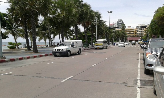 While tour operators denied any flights were cancelled due to the ban, Beach Road in Pattaya looked virtually bereft of OA buses on a recent check.