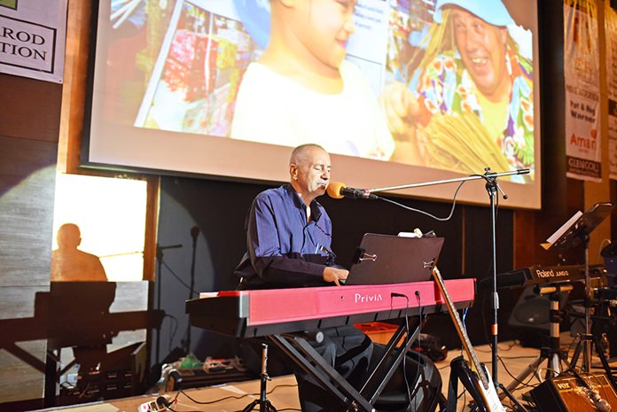 Soft jazz delivered by Keith Wilson on keyboards accompanied the rattle of cutlery when the buffet was opened.