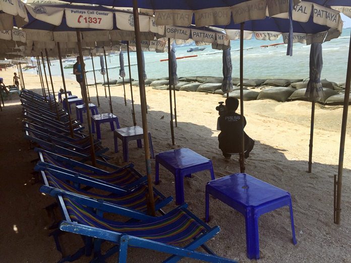 Local beach vendors say they are ready to cooperate once the 430-million-baht Pattaya Beach sand-restoration project gets off the ground.