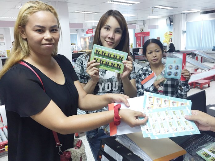Rare sets of stamps featuring the image and works of the late His Majesty the King are popular at the Banglamung Post Office.