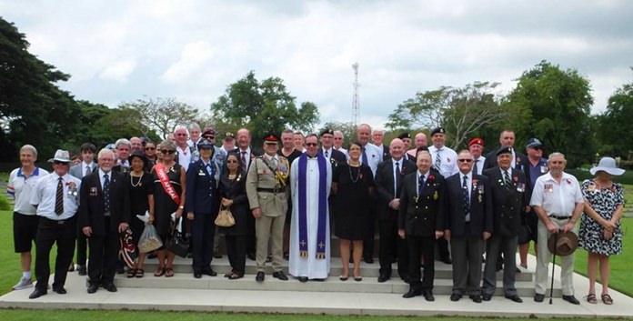 Our members at Chungkai War Graves.