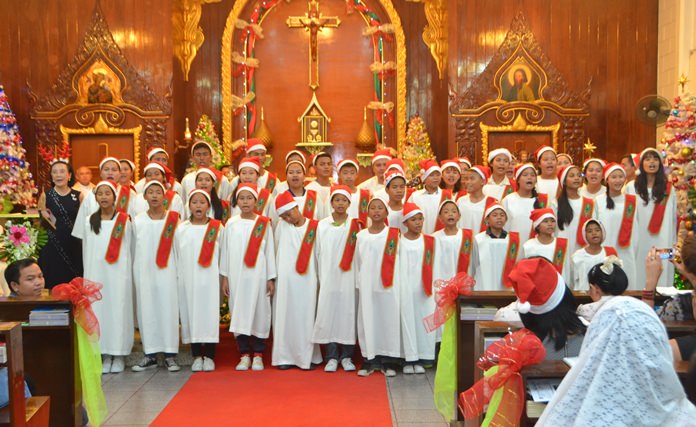 The Children’s Choir sings beautiful hymns at St. Nikolaus Church.