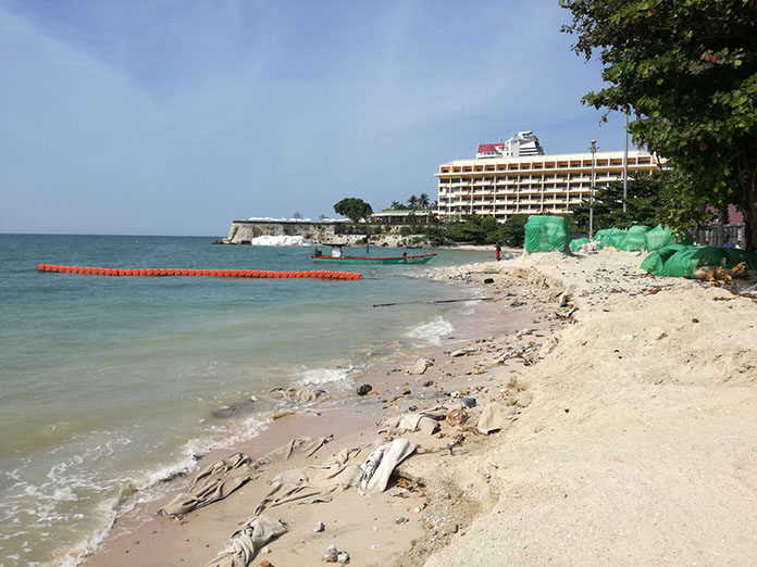 The delay-riddled project to restore Pattaya Beach has come to another sudden halt.