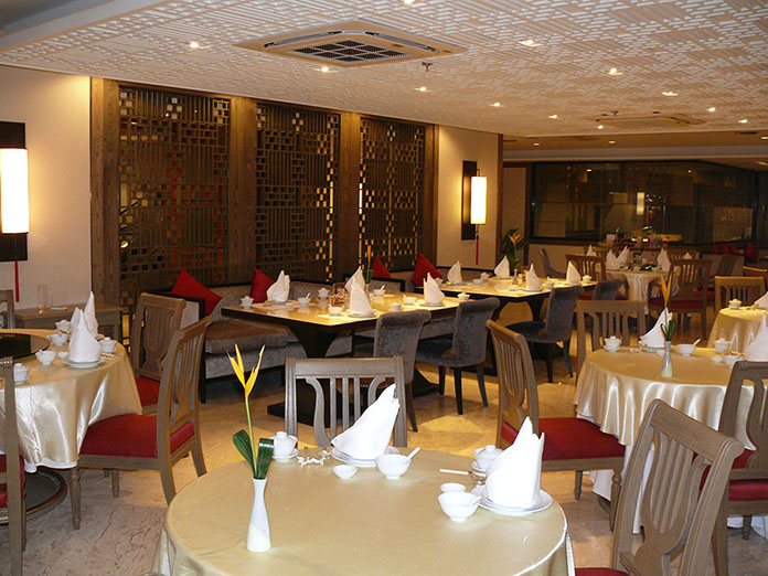 The luxurious interior of Huang Chao.