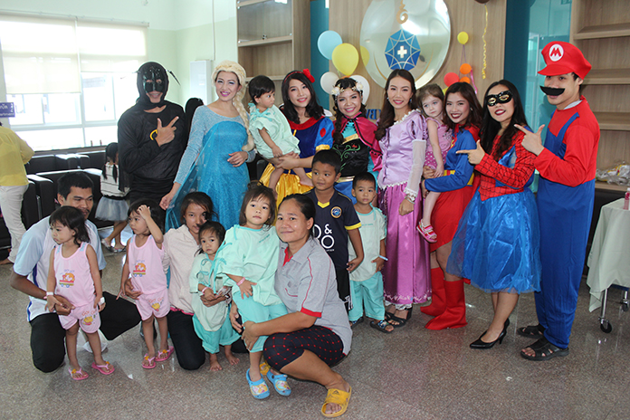 Young patients and friends were treated to some of their favorite cartoon characters at Pattaya Hospital.