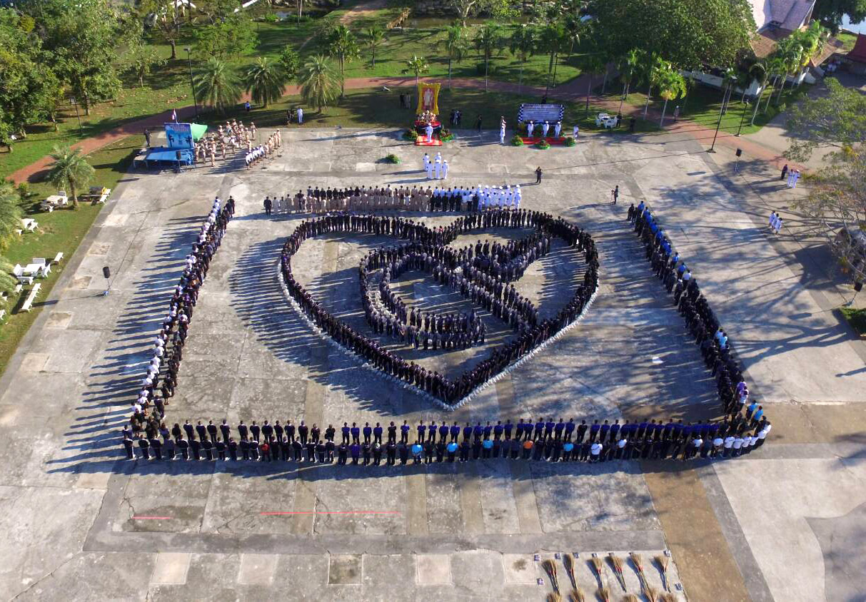 At the Sattahip Naval Base, sailors formed the Thai number 9 to honor King Rama IX.