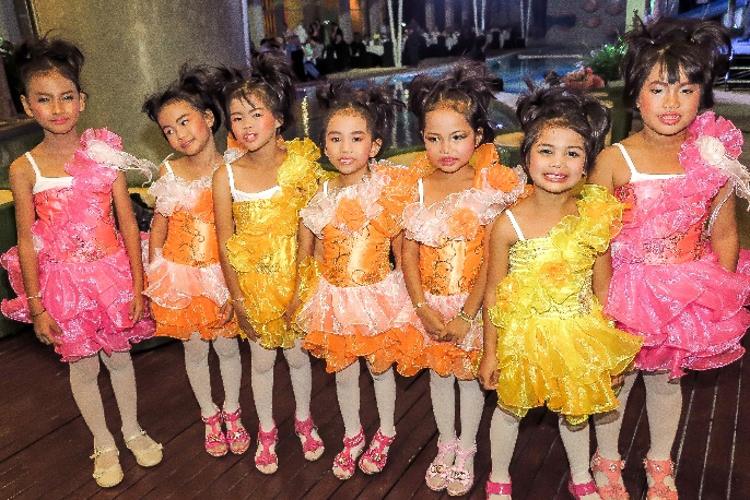 Children from the Pattaya Orphanage will provide singing and dancing entertainment during the evening charity BBQ dinner.
