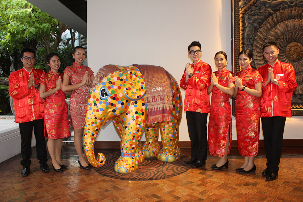 The Avani Resort welcomes guests in Chinese style.