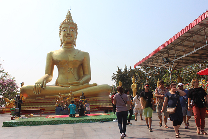 Activities were held atop Buddha Hill at Wat Phra Yai.