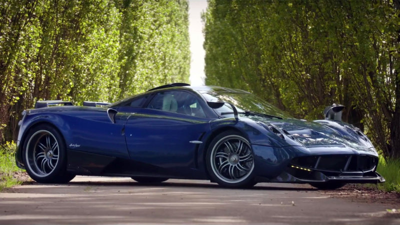 Pagani Huayra.