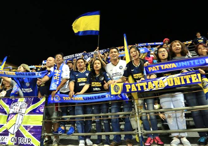 Dolphins supporters in jubilant mood after the 3-1 victory. (Photo/Pattaya United FC)