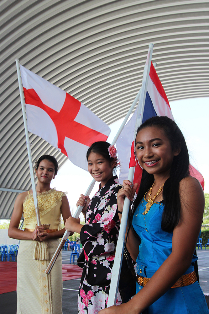 Thai, Japanese and English students celebrate their nationalities at GIS.
