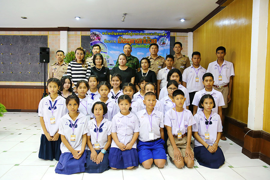 The Navy’s Air and Coastal Defense Command trained local teenagers to be tourist guides at its Sea Turtle Conservation Center in Sattahip.