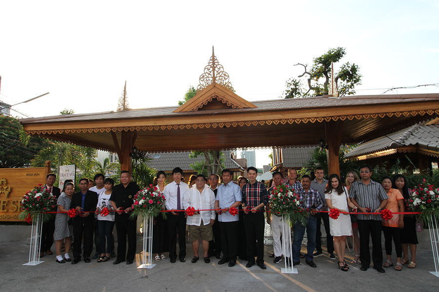 1236-Socialscene-PIC2