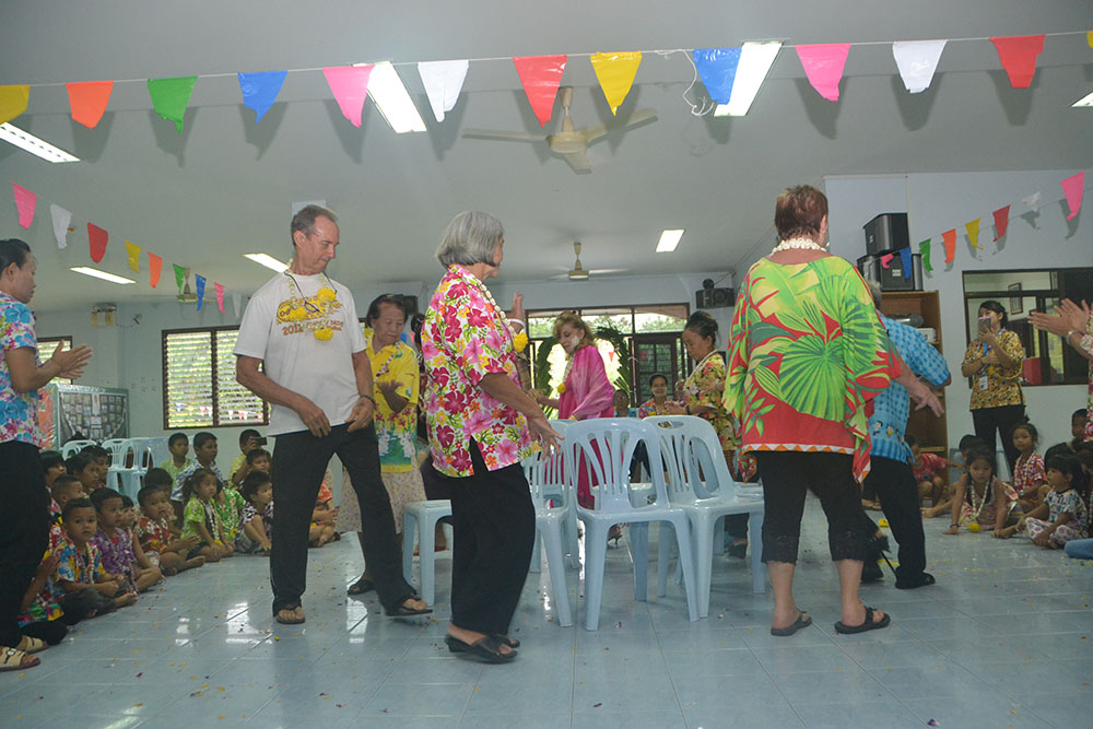 Woody is no rookie when it comes to musical chairs, as he can be seen here keeping a keen eye on a vacant chair, ready to pounce when the music stops.