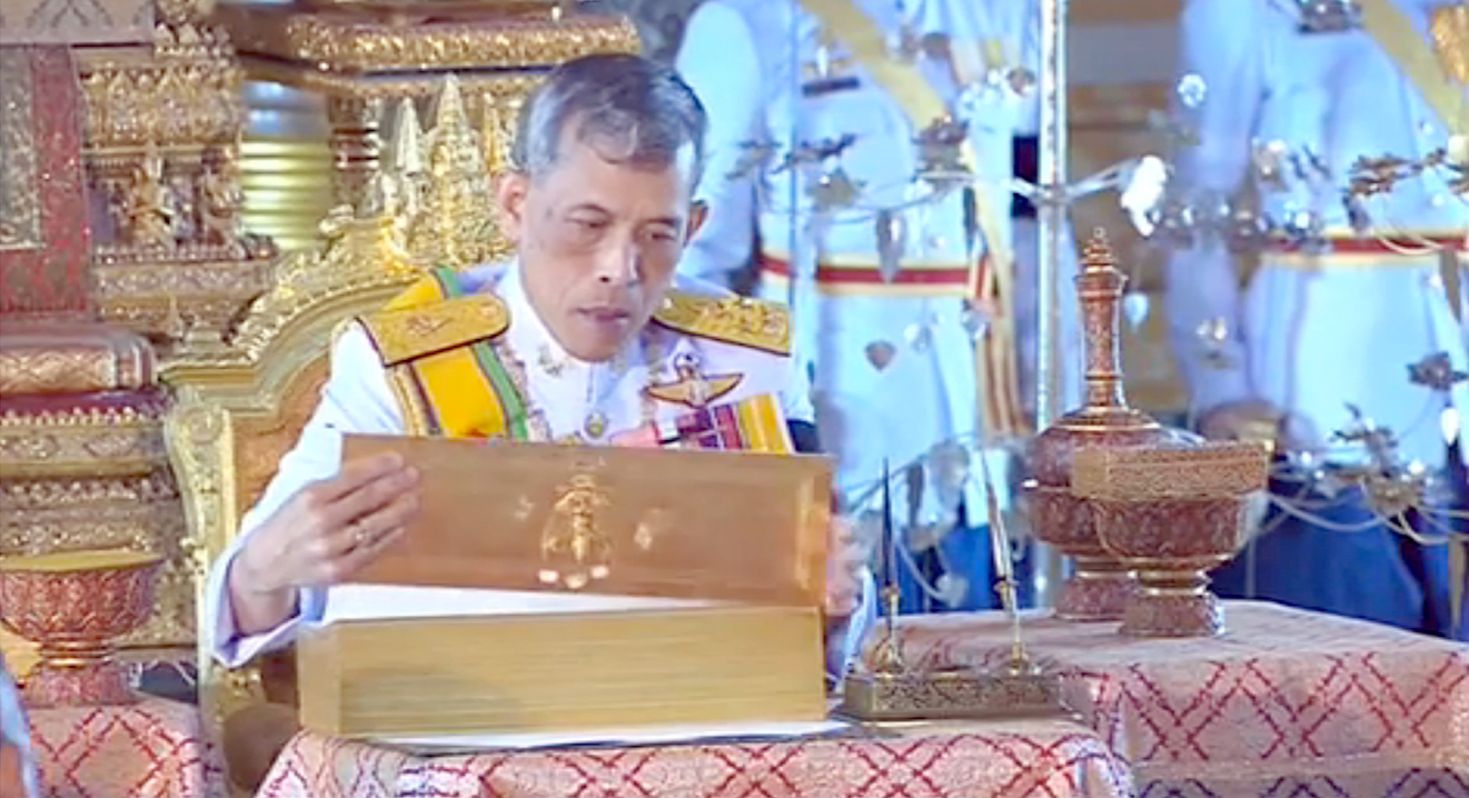 His Majesty the King officially endorsed the 2017 Constitution of the Kingdom of Thailand at the Ananta Samakhom Throne Hall.