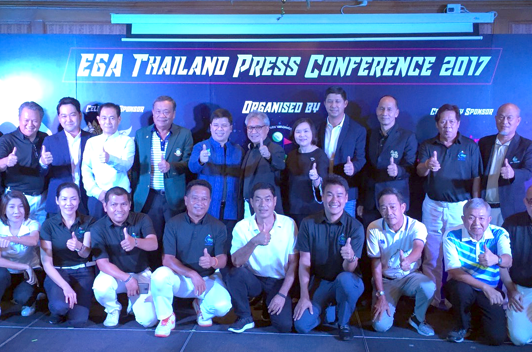 Kunthorn Meesommon, President of EGA Thailand, Suladda Srutilawan - Director of Tourism Authority of Thailand Pattaya Office, and representatives from the Sports Promotion Office of Singha Corporation hold a press conference to announce the new golf tournaments.