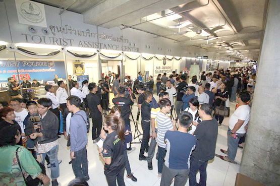 Thailand News - 14-04-17 3 NNT PM orders perpetrators of mass travel scam brought to justice. 1JPG