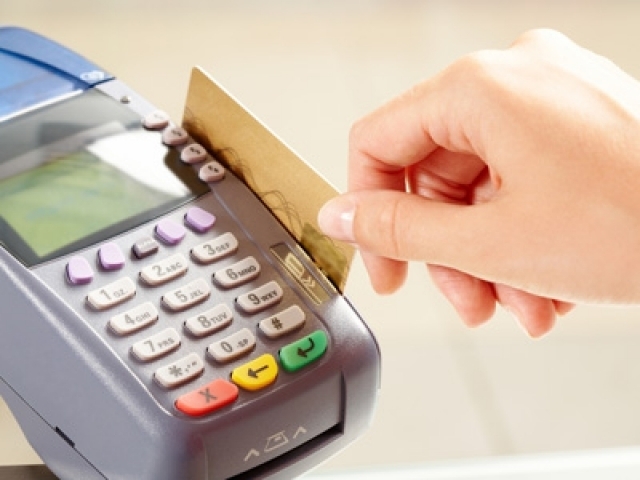 Thailand News - 19-04-17 1 NNT Businesses urged to install EDC machines in exchange for incentives 1JPG