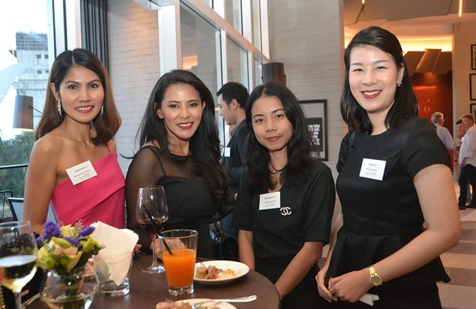 Many beautiful female professionals also attended the event.