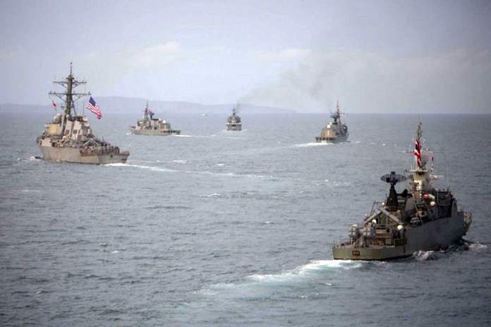 USS Stethem (DDG 63) and ships from the Royal Thai Navy break formation following a maneuvering exercise during CARAT Thailand last year. (Photo: US Navy)