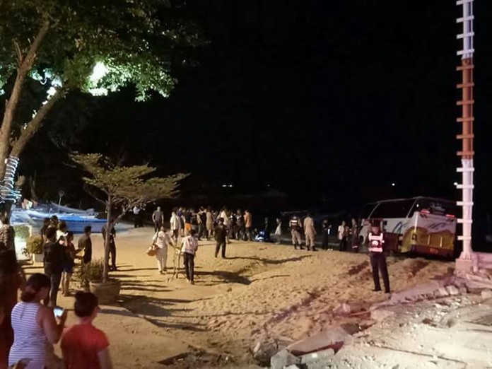 Faulty brakes are being blamed for landing a tour bus full of Chinese tourists in the sea in Naklua.