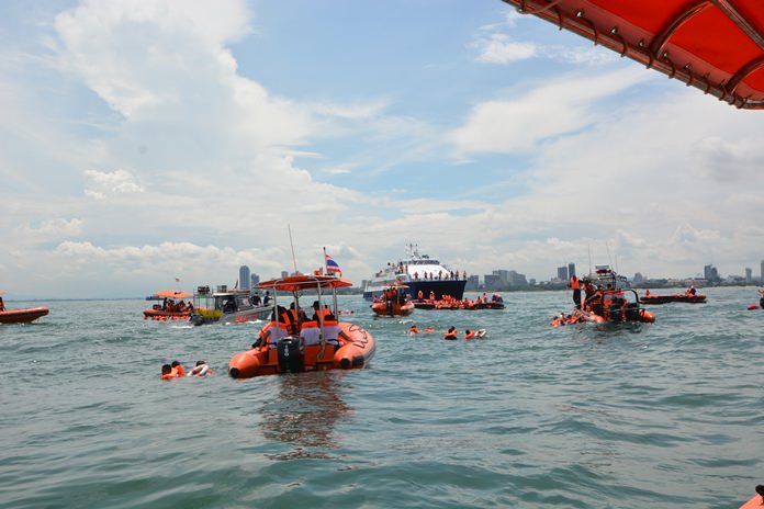 Reaffirming their commitment to safety on the new Pattaya-Hua Hin ferry, Chonburi marine authorities staged a fire drill aboard one of the catamarans to simulate a real-life emergency.