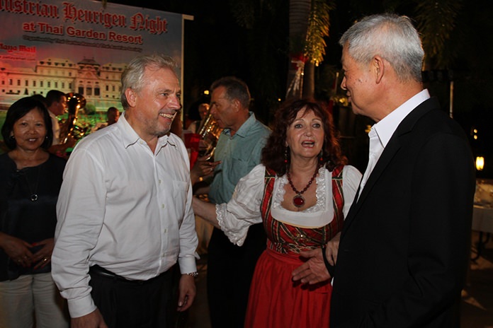 Austrian Consul General Gerhard Goetz meets Deputy Mayor Apichart Virapal.