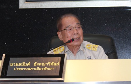 Pattaya City Council Chairman Anan Ankanawisan said he and the mayor are aware of the Soi 3 dump issue and are monitoring it.