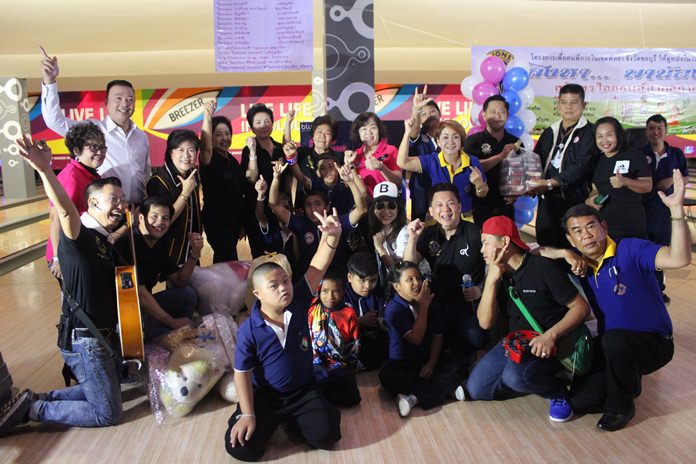 Lions clubs from four eastern provinces treated 200 autistic and disabled children to lunch and a day at the movies.