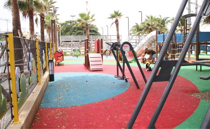 A three-month old playground on Jomtien Beach already has fallen into disrepair.