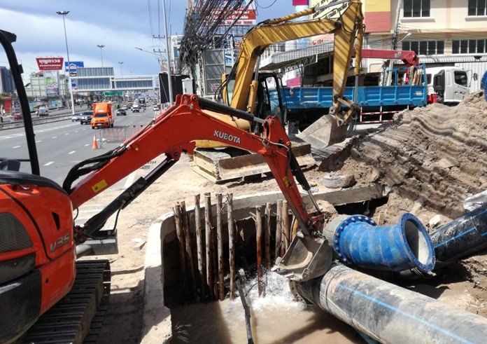 Construction is finally underway to construct a new wheelchair-accessible pedestrian overpass across Sukhumvit Road.