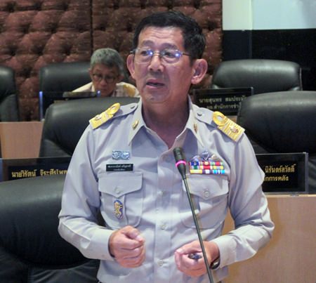 Mayor Anan Charoenchasri.