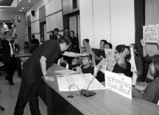 Villagers protest mining concession over health concerns