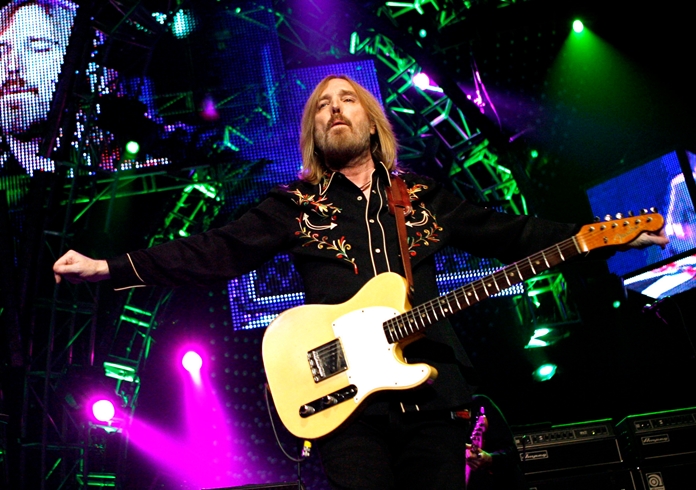 In this June 17, 2008 file photo, Tom Petty performs with The Heartbreakers at Madison Square Garden in New York. (AP Photo/Jason DeCrow)