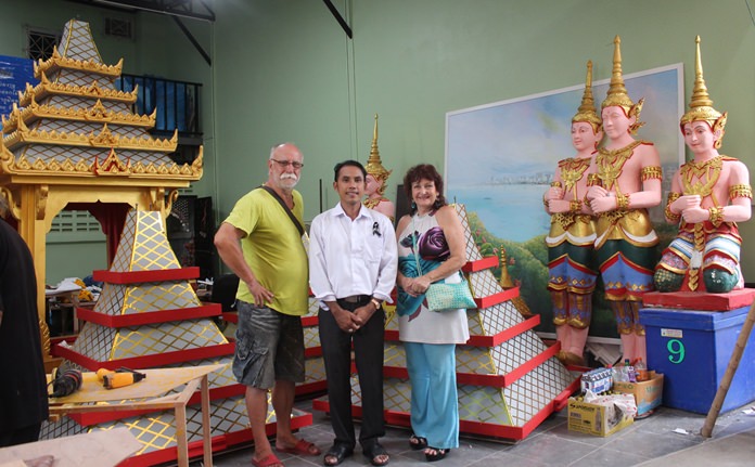 (l-r) Horst Mueller, Mana Yaprakam and Elfi Seitz.