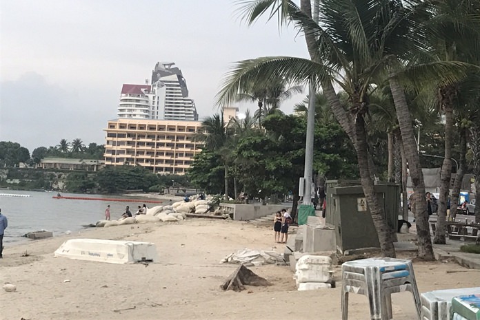 The smoking ban on Pattaya’s beautiful beaches will take affect from November 1 onward.