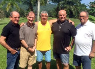 (From left) Paddy Devereux with Jonathan Pratt, Martin Hayes, Dave Smith & David Lusha.