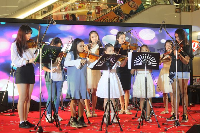 The well-trained young chamber music group played well-known classical pieces.