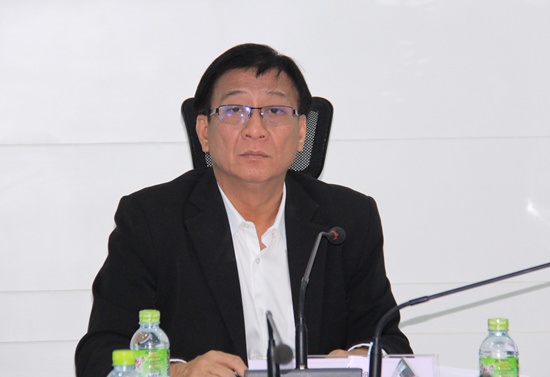 Deputy Rayong Governor Theerawat Sudsuk.