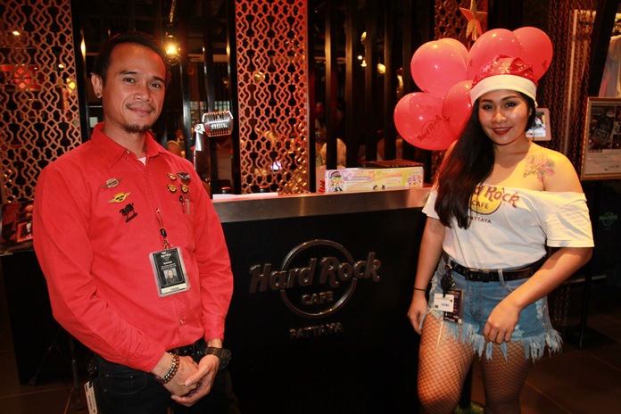 It’s ‘Jingle Bell Time, What a Swell Time’ at Hard Rock Pattaya’s rockin’ Christmas celebration.