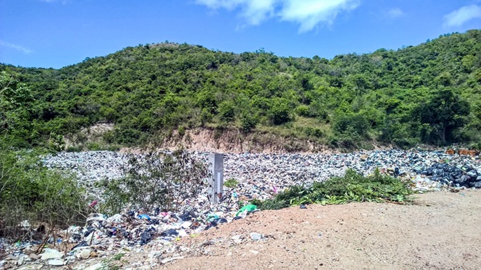 The Pattaya City Council has approved spending 95 million baht for new barges to bring Koh Larn’s garbage surplus to a mainland landfill.