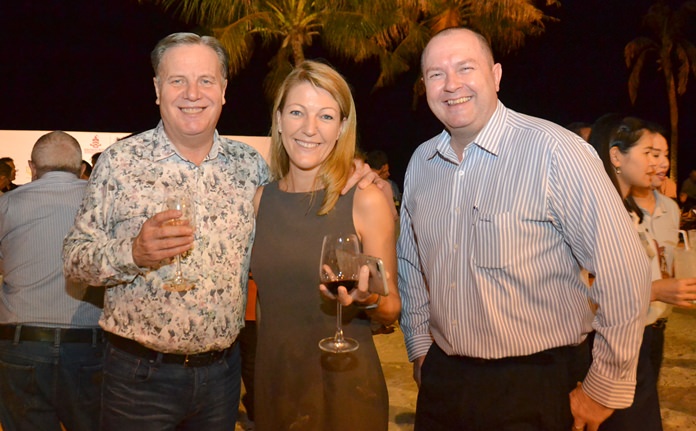 (L to R) Simon Matthews from Manpower, Jacqui Cuthbertson, General Manager at InterContinental Pattaya Resort, and Brendan Cunningham, Executive Director of AustCham Thailand.