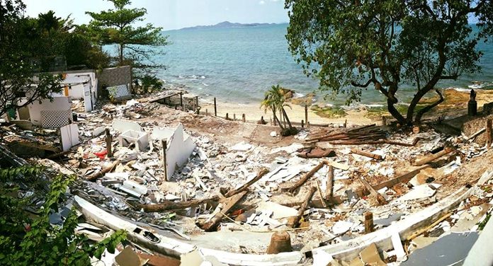 It took 15 months, but Pattaya finally had the illegally built Bali Hai Sunset restaurant demolished for encroaching on public land.