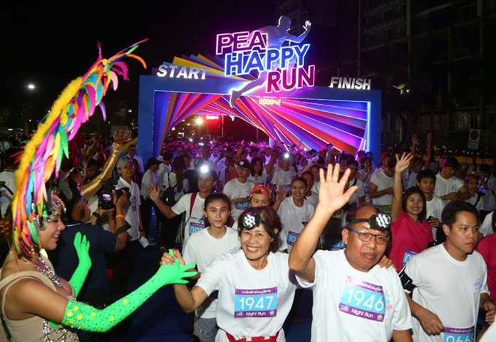 Runners set off at the start of the PEA Happy Run in Pattaya, Saturday, Jan. 29.