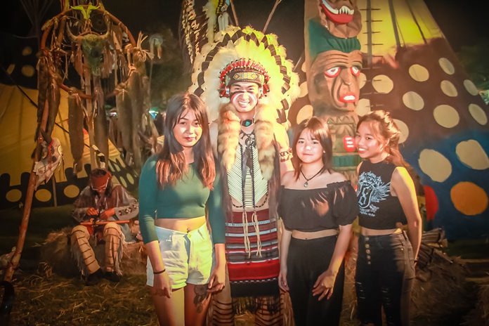 Red Indians welcomed spectators to their themed booth.