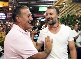 Thorsten Jodehl (right) with Phil Davies.