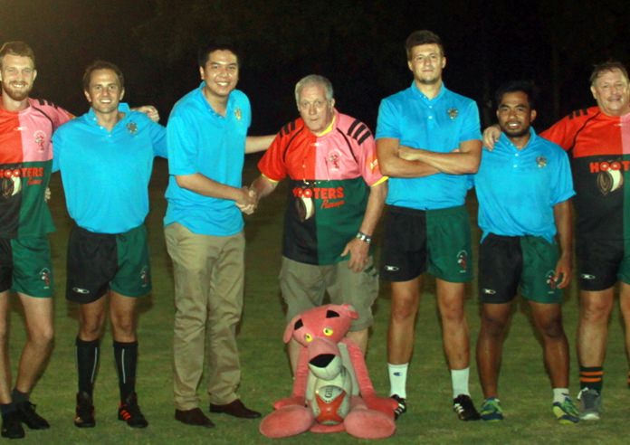 Jim Howard, chairman of the Pattaya Panther Rugby Team (centre) and representatives from the Rugby School recently joined for an informal press conference to promote the 2018 Chris Kays Memorial Rugby Tournament, which is scheduled to take place May 5-6 at Rugby School Thailand.
