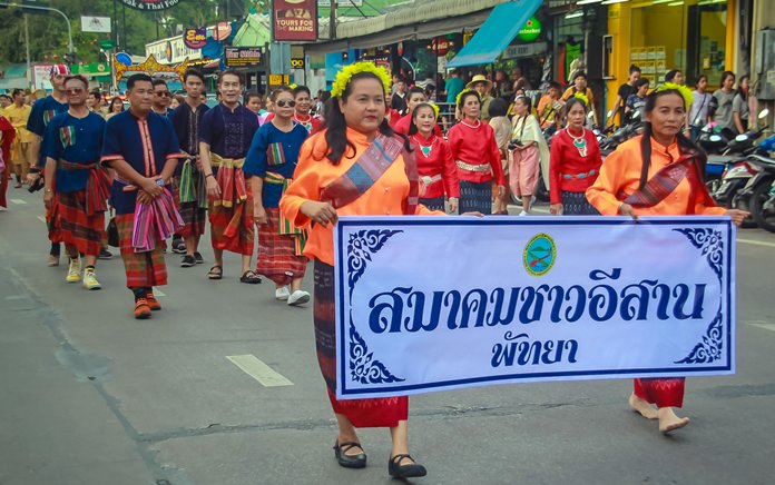 Pattaya’s Isaan Association dress in northern wear.