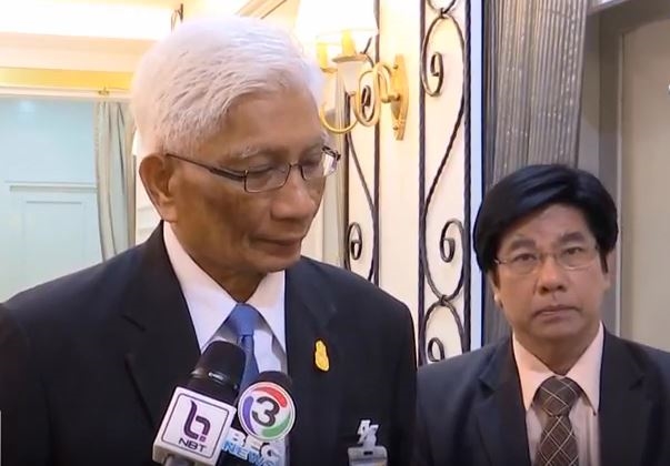 Minister SuwaphanTanyuwattana.